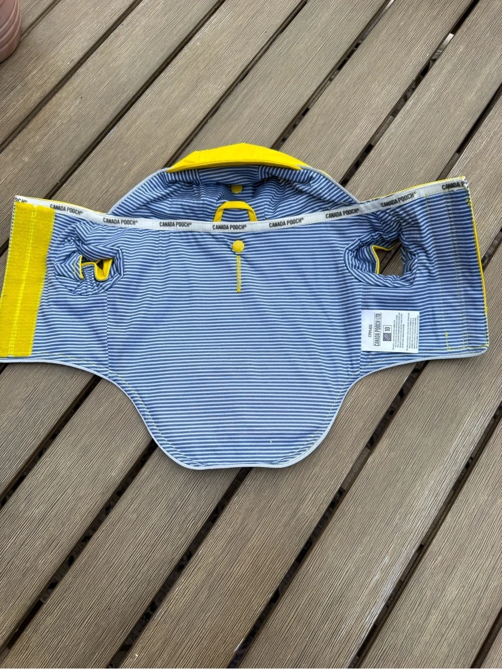 Canada Pooch Yellow Dog Raincoat Hooded Waterproof Jacket Size 10